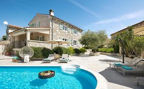 Residence Pietre D'Istria - With Private Service